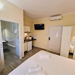 Ξενοδοχείο με διαμερίσματα La Corte Del Maggiore 3*