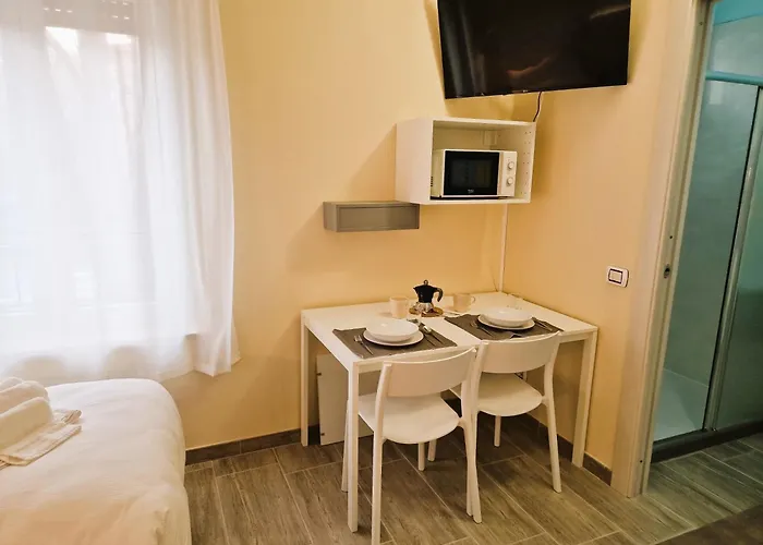 Aparthotel La Corte Del Maggiore 3*