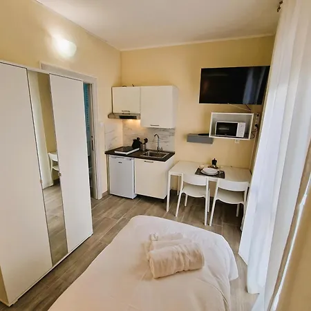 La Corte Del Maggiore Apartmanhotel Parma