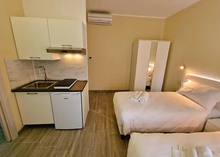 La Corte Del Maggiore Aparthotel 3*